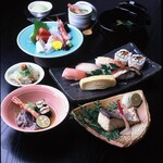 Sushigen Dainingu - 寿しコース　3300円〜四季折々の食材が織りなす、店主おまかせのコースになります。（写真はイメージです）