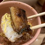 うなぎの中庄 - タレと山椒で。