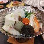 フォレストリゾート ゆがわら万葉荘 - 火の物：海鮮柚子塩鍋