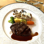 万平ホテル メインダイニングルーム - 