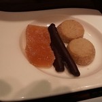 ラトリエ ドゥ ジョエル・ロブション - ミニャルディーズ