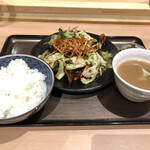 和風回鍋肉専門店 だしや。 - 和風回鍋肉定食＋辛ネギ