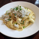 ドルチェ　ファール　ニエンテ - 鎌倉しらすとキャベツ アーリオ・オーリオ パスタ