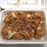 じゃんぼ總本店 - 料理写真:たこ焼･6個（350円）