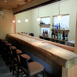 大和 - 玄関横のバーカウンター