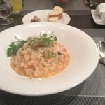 リストランテ ラ チャウ - エビとフレッシュトマトのリゾット。ハーブが爽やかでとっても美味しかった！