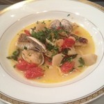 リストランテ ラ チャウ - 本日の魚料理。真鯛のズッパ。