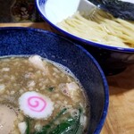 塩そば専門店 桑ばら - ホタルイカ煮干しの濃厚つけそば