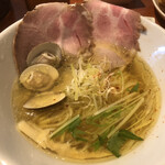 近江熟成醤油ラーメン 十二分屋 - 