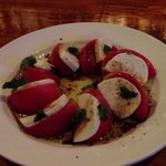 ワンステップ - トマトとモッツァレラのサラダ