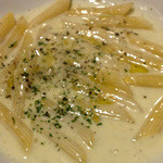 調布バル・カベソン - ゴルゴンゾーラのペンネ