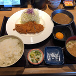 Kanazawa Katsuzou - マドラスカレー×能登豚定食¥1760（税込）、カレールウは別皿にして頂きました。