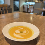 ナンバー ファイブ カフェ - 