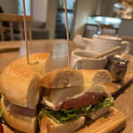 ナンバー ファイブ カフェ - 
