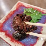 炭焼うな富士 - キモ焼きのアップです