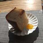 カフェプラスドット - 自家製全粒粉パン