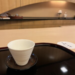 山玄茶 - 始まりにいつも振る舞われるお飲み物は季節によって変わります。この度は昆布茶♡