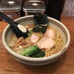 麺酒房 うさぎ家 - ら〜めん こってり