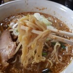丸山飯店 - 麺　ちょっと太め