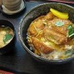 大漁寿司 - ボリュームたっぷり～かつ丼。