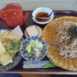 道の駅 北信州やまのうち 食堂 - オーダーした天そば