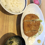 Tsukiji Shokudou Genchan - 大判マグロメンチ定食