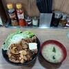 伝説のすた丼屋 - 特選厚切り牛ステーキすた丼1,030円