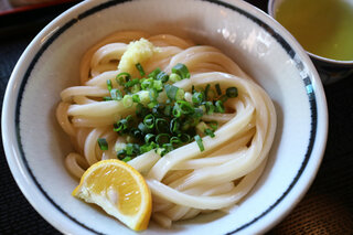 Ueno Seimensho - 醬油うどん280円