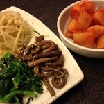 やすもり - ナムルとキムチ