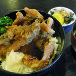 三河屋 - 鯉丼