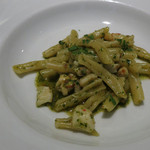 ローザネーラ - 淡路産コチとアスパラのバジリコペースト
      　チカティエッリで