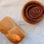 The day BAKES - パンドミ ミニ食パンとシナモンロール
