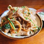 阿Q - 肉丼（税込900円）