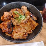 奈良ブランドヤマトポーク専門店 豚々 - 炭火焼き豚バラ丼大盛りアップ