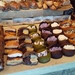 アマムダコタン - 甘いパンもマリトッツォみたく。