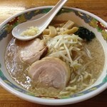 特麺コツ一丁ラーメン - ラーメン　700円　ニンニクちょっと