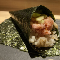 SUSHI TOKYO TEN、 新宿店 - ネギトロ巻き、所謂葱ではなく玉ねぎなので食感がいい