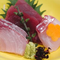 大志満 横浜店 - 造り：鯛・鮪・勘八