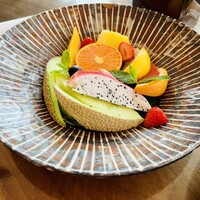 ザ タヴァン グリル＆ラウンジ - 