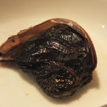 生碼麺食道 - 「京丹後　フルーツガーリック」　：柔らかめのプルーンみたいな味で、甘酸っぱい♪