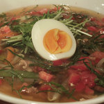 生碼麺食道 - 「冷 冷 冷 生碼麺（サンマー麺）」：銘柄豚のコクも、野菜の甘みも
      キリリと冷やしてあるから引き締まって♪