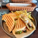 アラカルト・パニーニ。650円