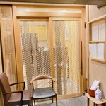 蕎麦割烹  倉田 - 組み木細工の扉