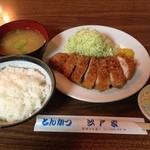 とんかつ江戸家 - とんかつ定食　1040円