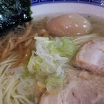 塩そば専門店 桑ばら - 5キロオーバーの熟成昆布締めヒラメ丼とヒラメ出汁の塩そば定食