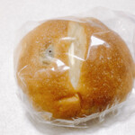 カナルベーカリー - チョコチップパン¥130