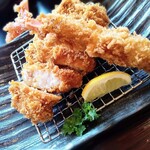 Yaharaka Tonkatsu Aya - 綾膳　ロースかつ（140g）とエビフライ