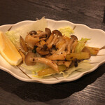 はす家 - バイ貝のバター炒め