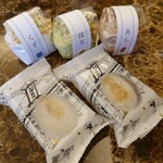 甘春堂 - しるこ(くず・抹茶・あん)(各250円)