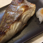 よねさん - あこうだいの塩焼き。ふわふわでした。